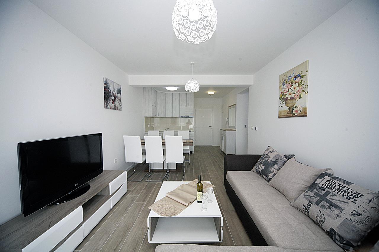 Sea Star Apartment Добра Вода Екстер'єр фото