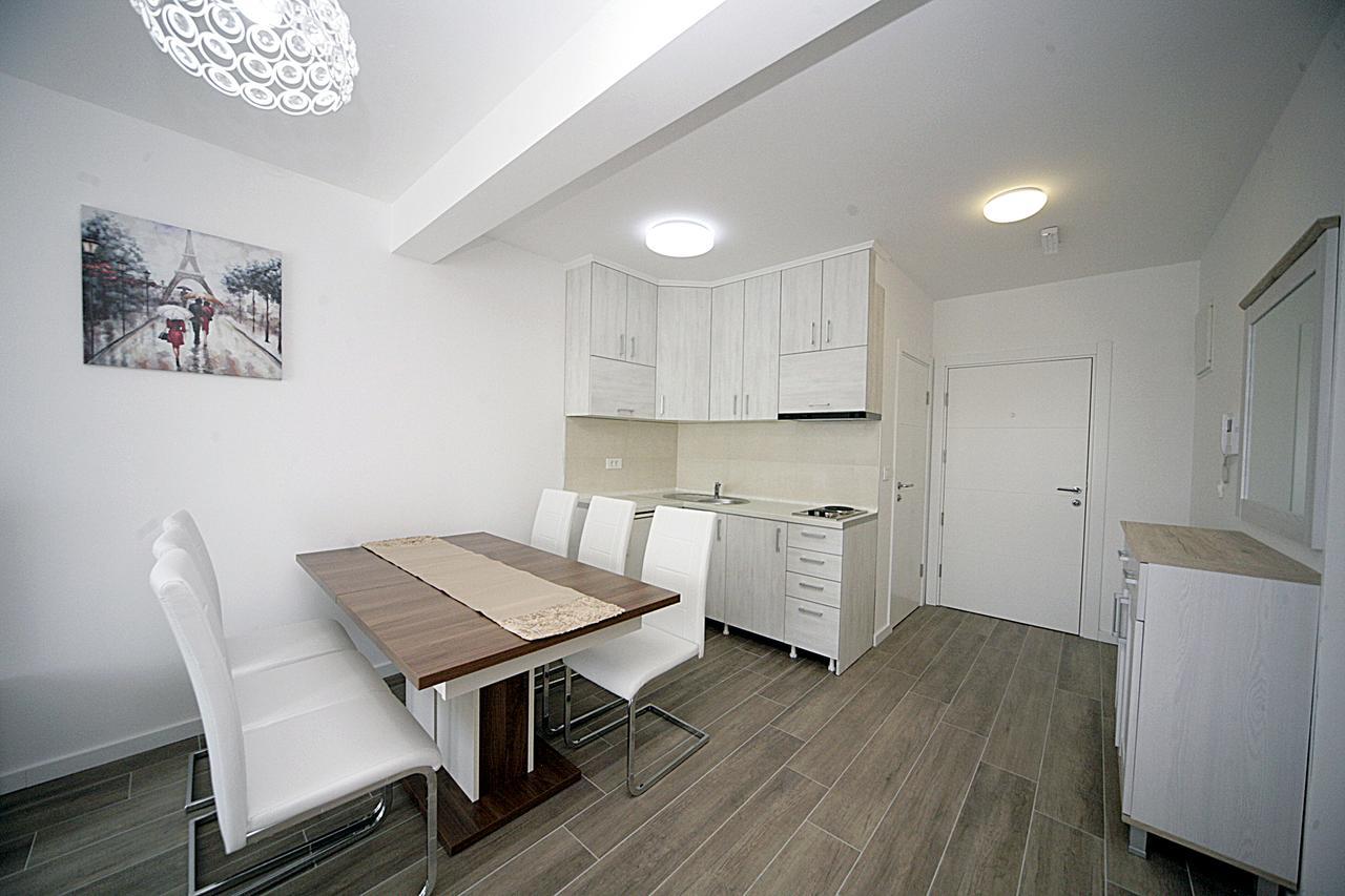 Sea Star Apartment Добра Вода Екстер'єр фото