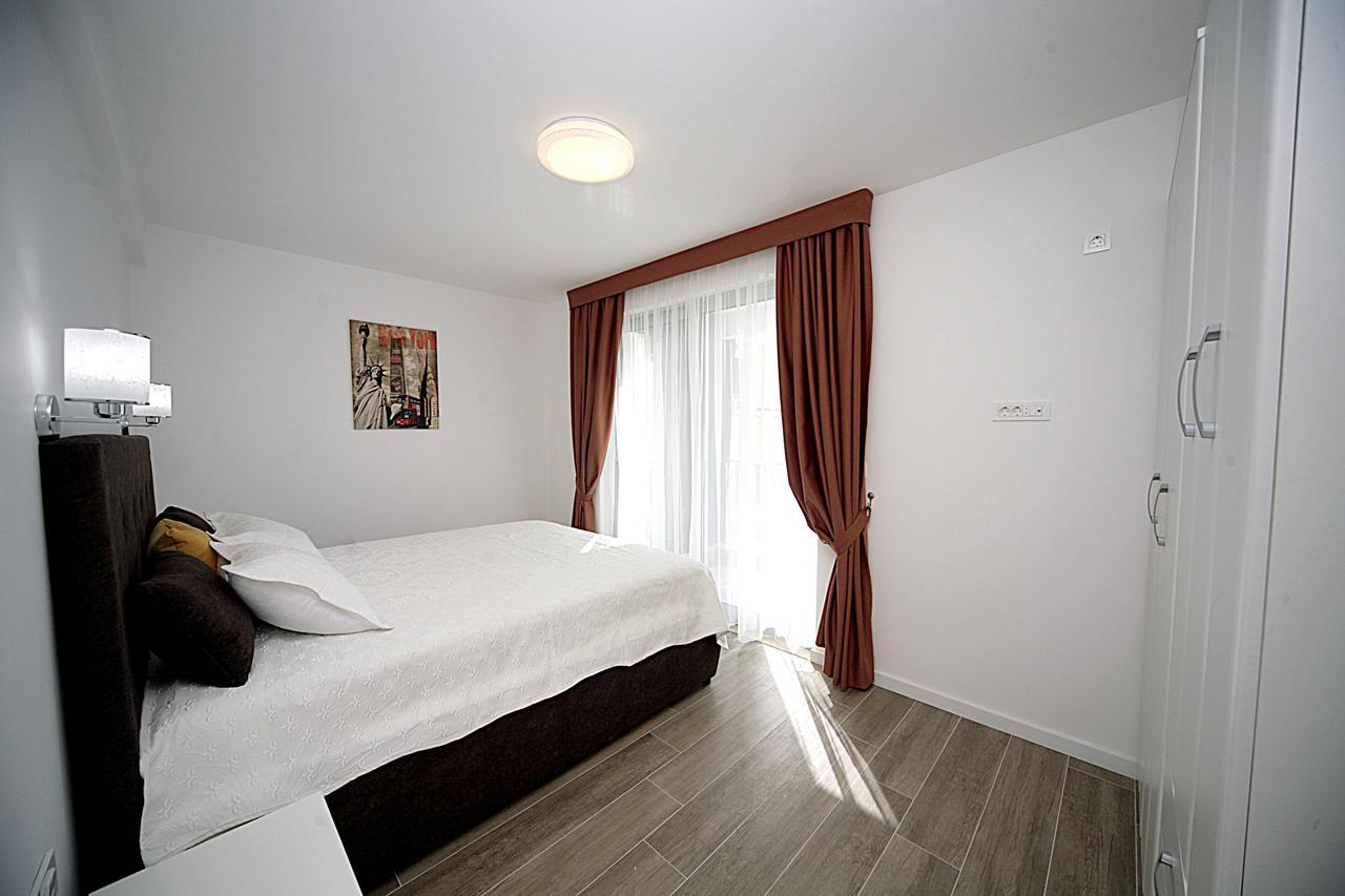 Sea Star Apartment Добра Вода Екстер'єр фото
