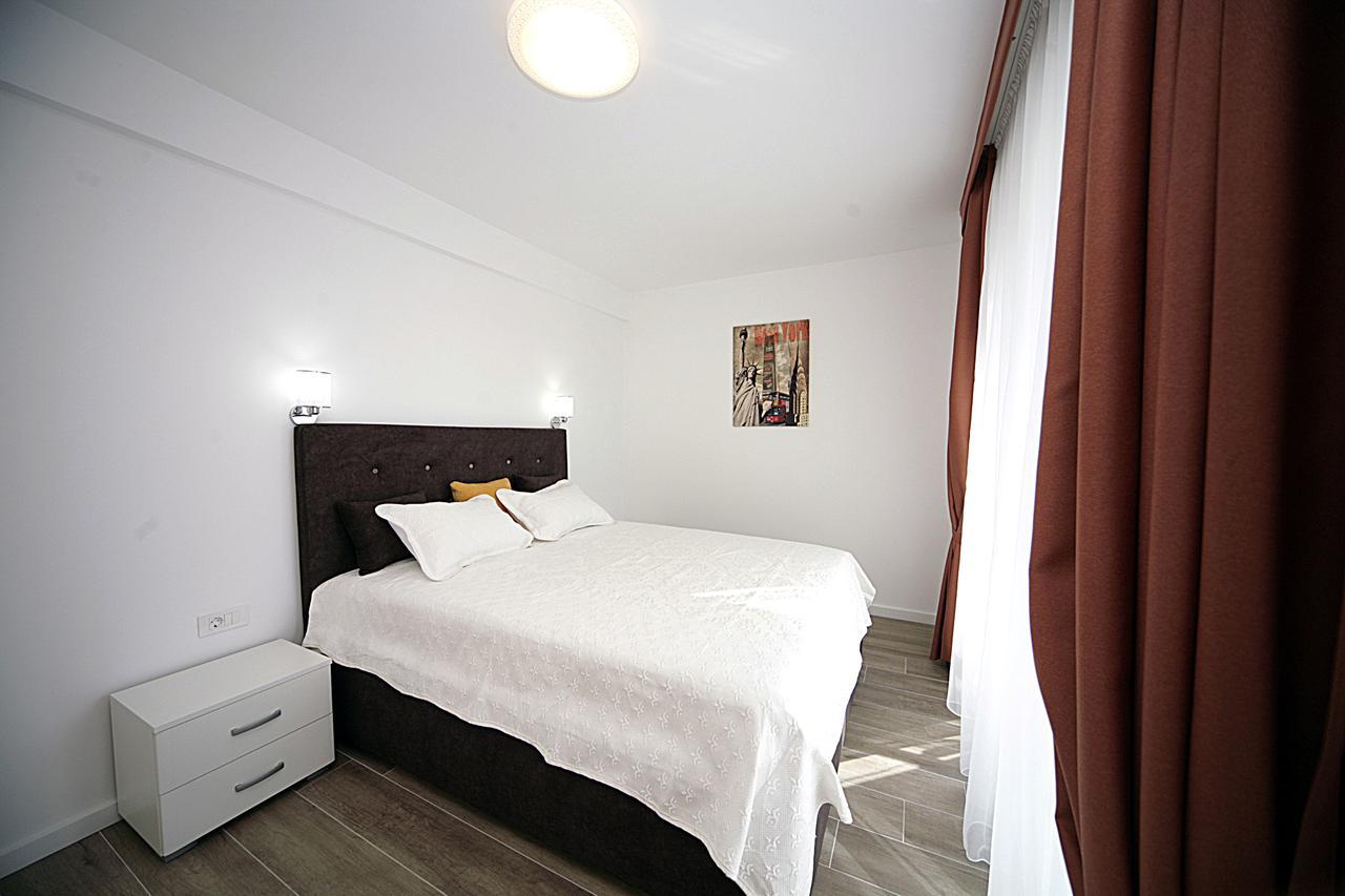 Sea Star Apartment Добра Вода Екстер'єр фото